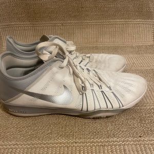 Nike Free TR6